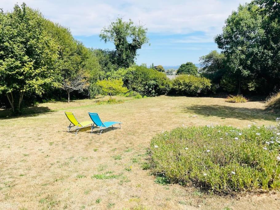 Maison Spacieuse A Deux Pas De La Plage Roscanvel Exterior photo